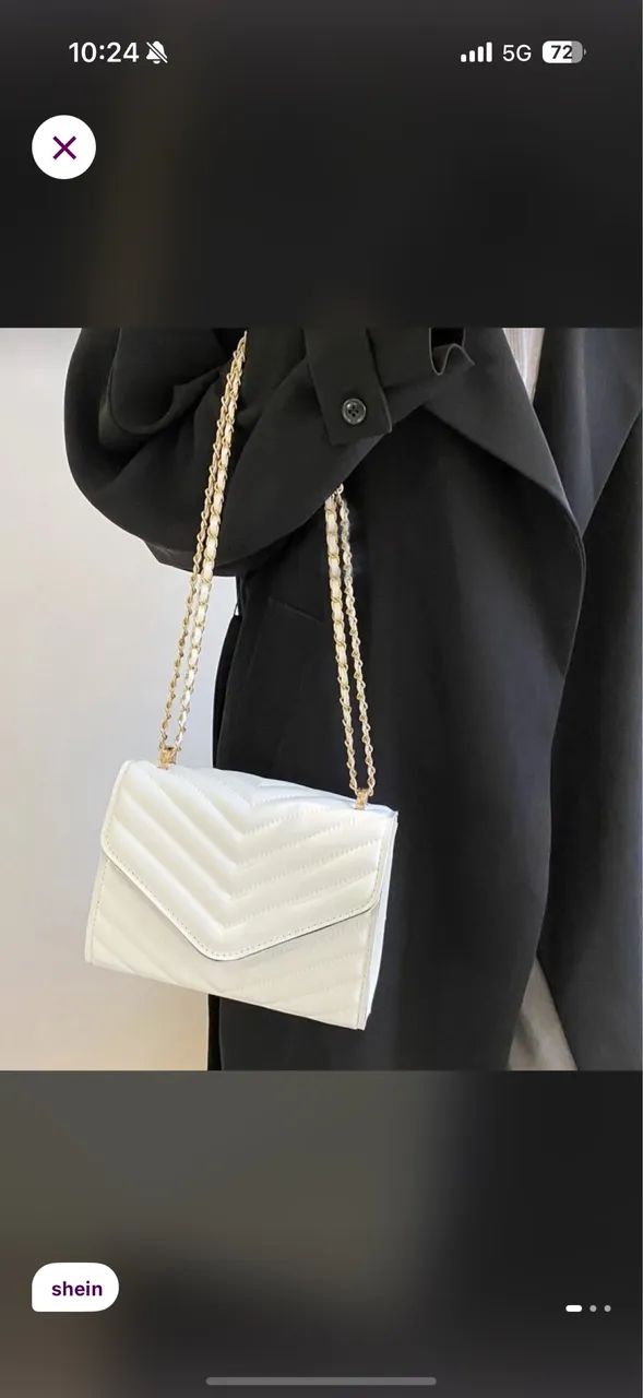 Bolsa branca com corrente 