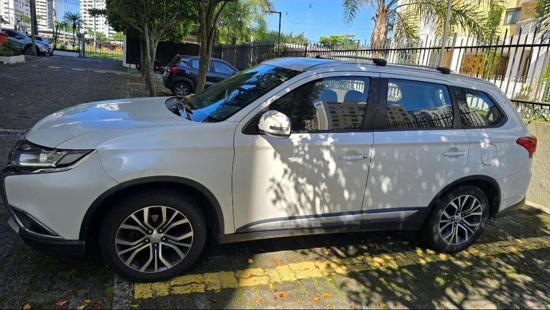 Mitsubishi Outlander OUTLANDER COMFORT 2.0 16V Aut. 2018