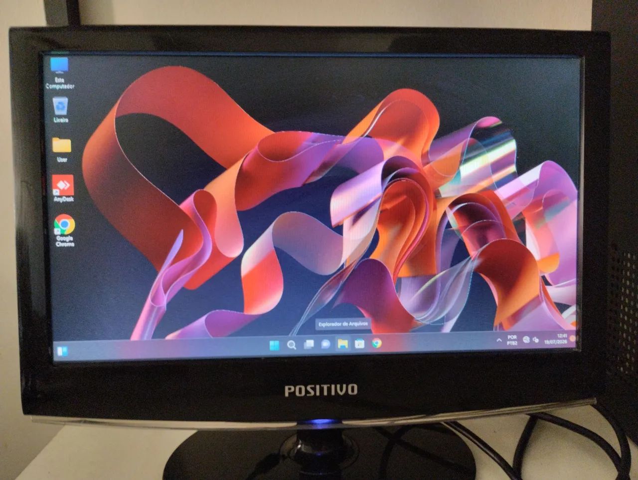 Monitor 16 Polegadas Funcionando Perfeitamente Possui Marcas de Uso  - Foto 3