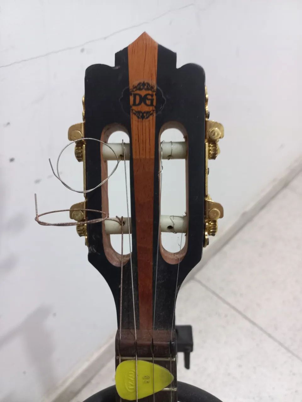 Cavavo DG Luthier Marfim com tampo em cedro 2024 - Foto 4