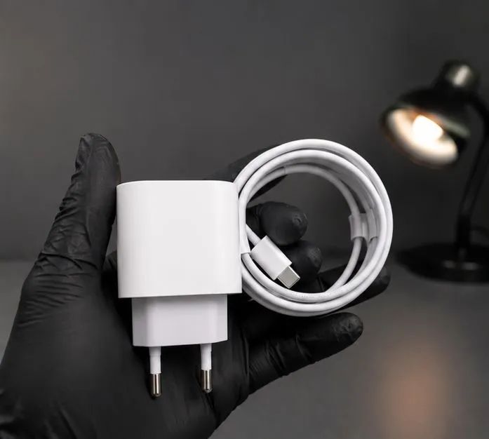 CARREGADOR DE IPHONE TURBO?