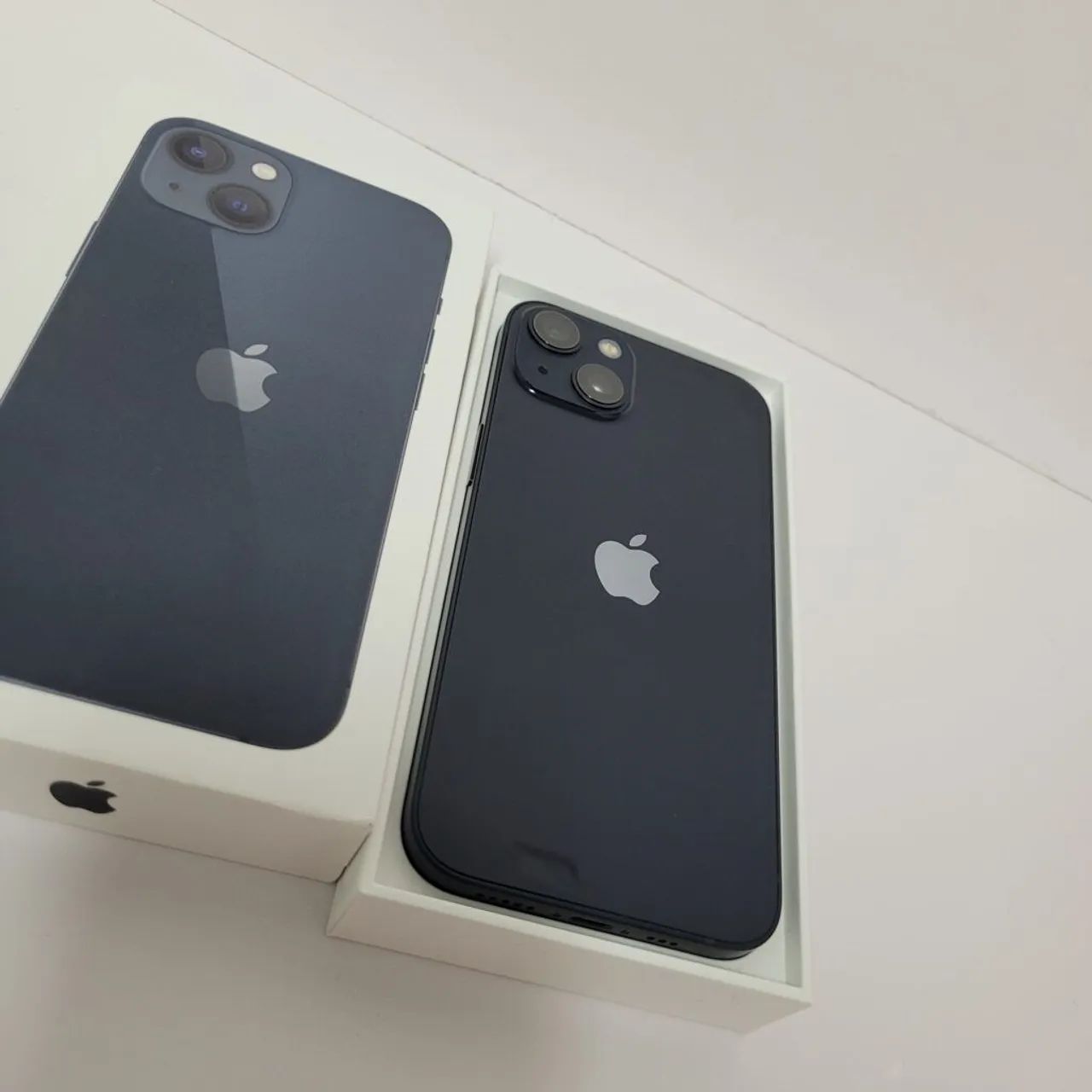 IPhone 13 COM CAIXA