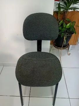 Cadeira para escritório.