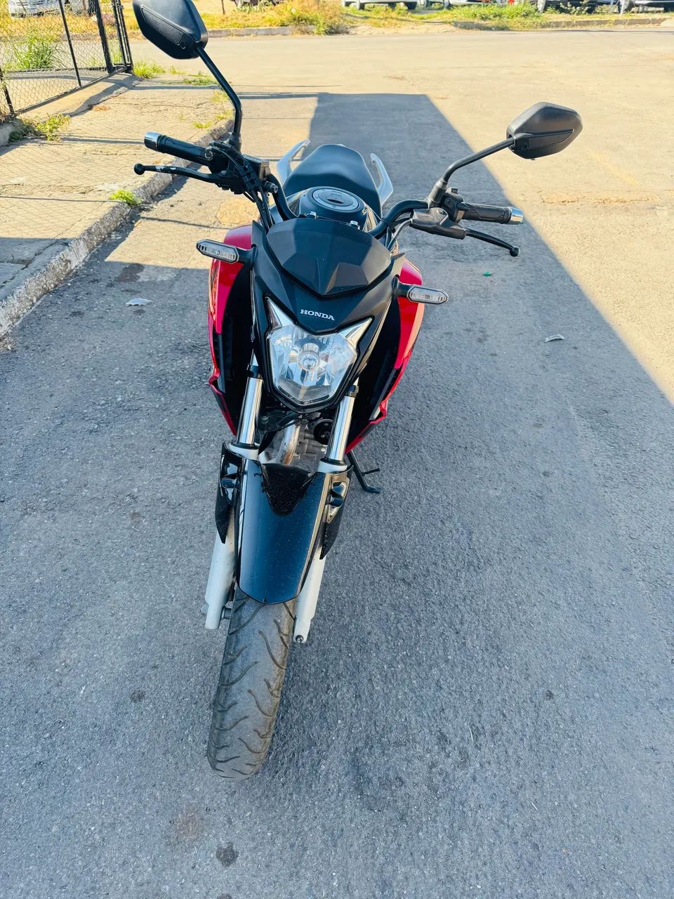 CB 250 - Foto 2
