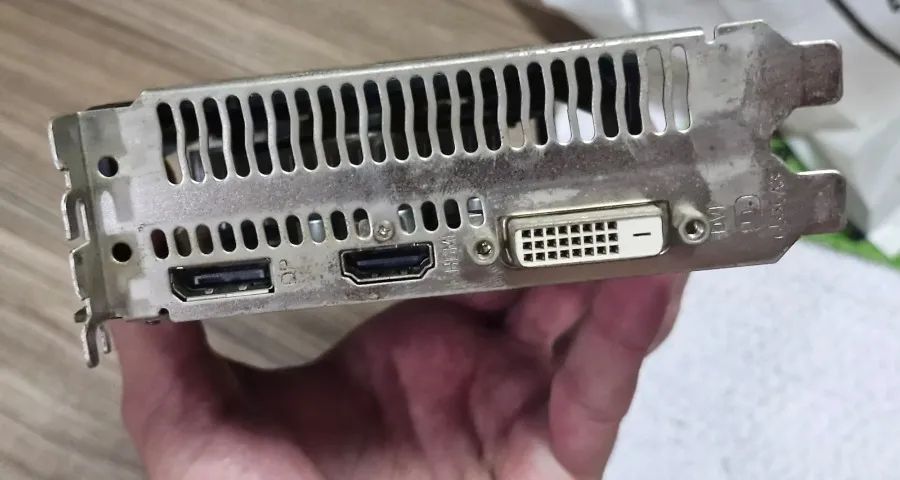 Placa de Video RX 550 - 2GB - Foto 3