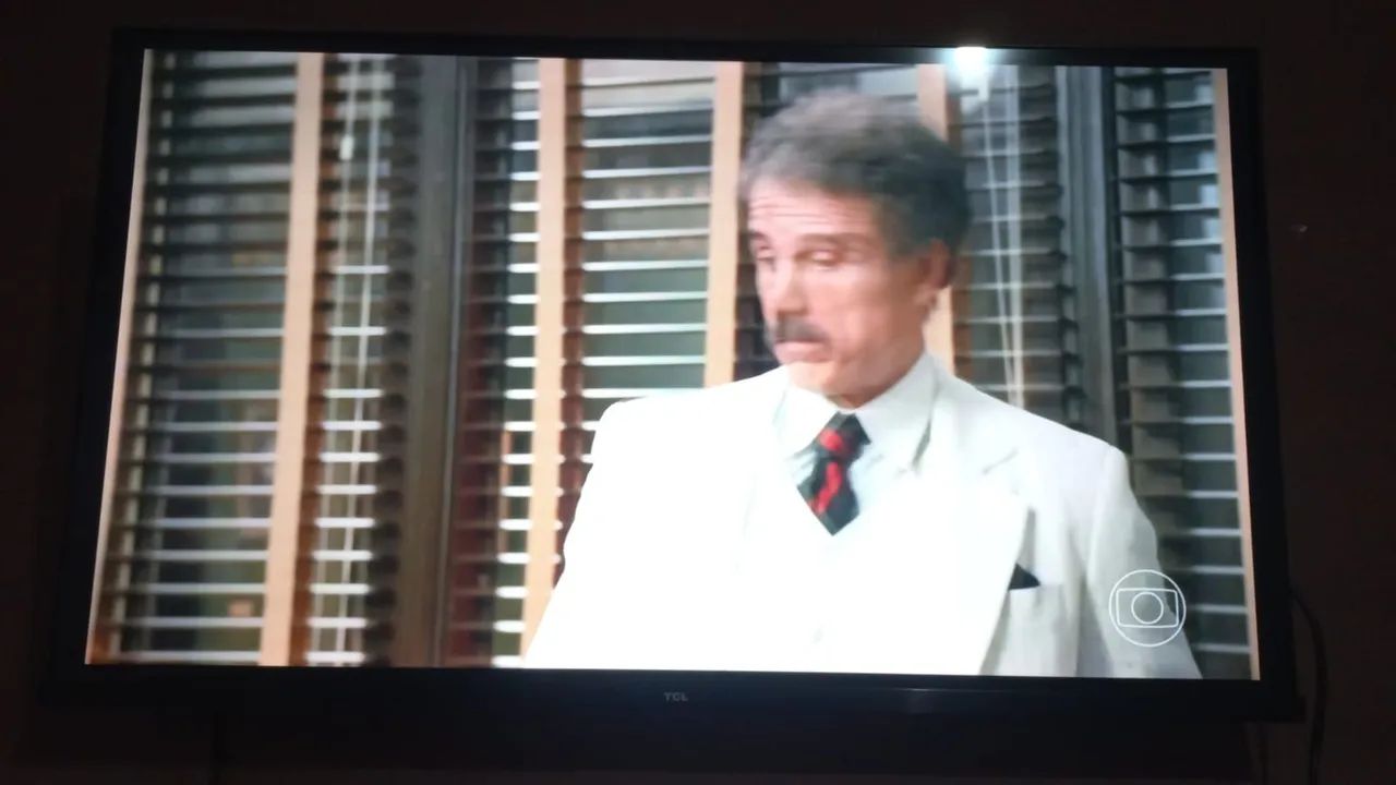 Vendo TV 40 polegadas 