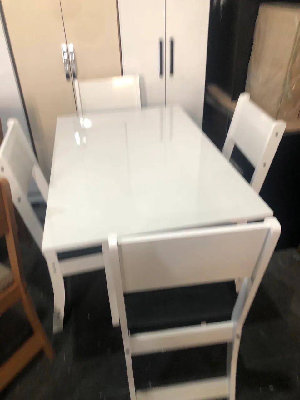 Mesa com 4 cadeiras / NOVO / ENTREGAMOS  - Foto 2