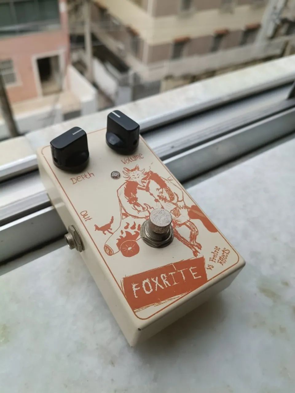 FUZZrite 2SC141 ギターエフェクター 本体 Pedal De Fuzz Fredric Effects Foxrite - Handmade Inglês (Copia