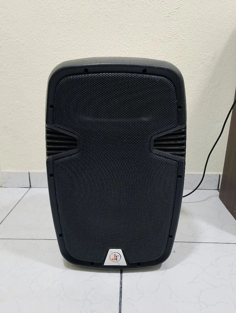 CAIXA AMPLIFICADA 300W J&F