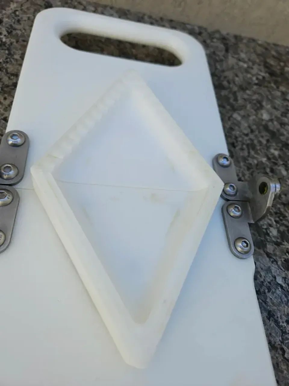 Modelador e Cortador Triangular Maqpratic Esfiha Pastel (usado) troco - Foto 3