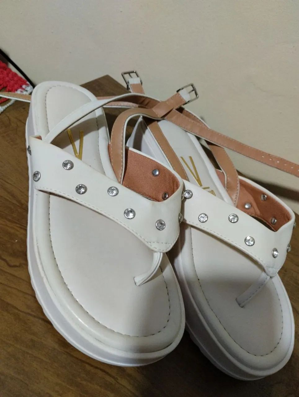 Vendo sandálias novas - Foto 4