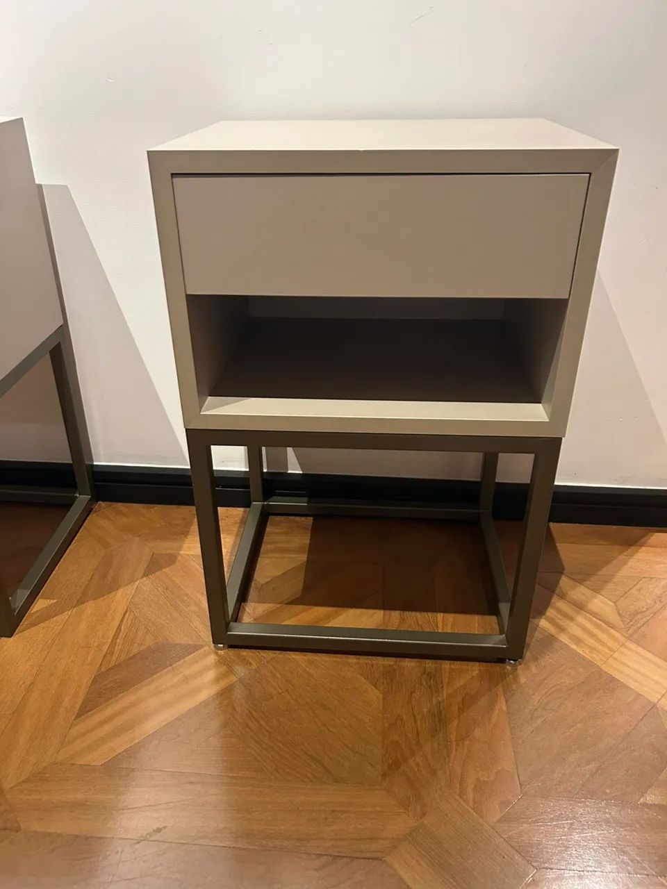 Mesa de cabeceira ( par)  - Foto 3