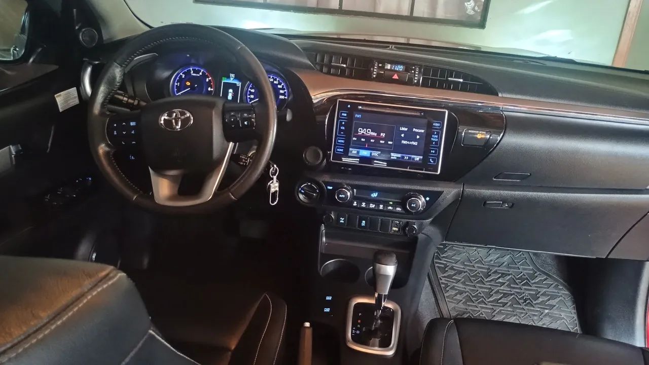 Toyota Hilux 2016