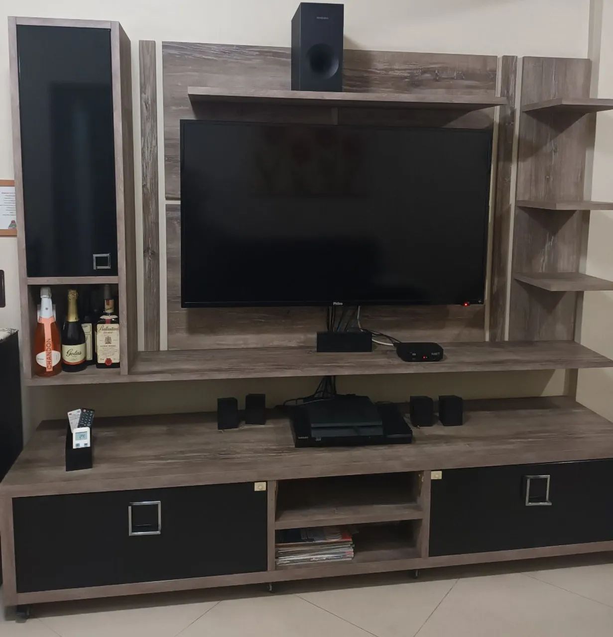 Painel de TV completo com rack - Foto 2