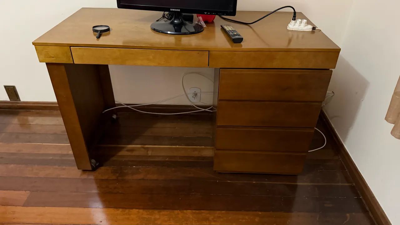 Mesa escrivaninha MDF /Imbuia 
