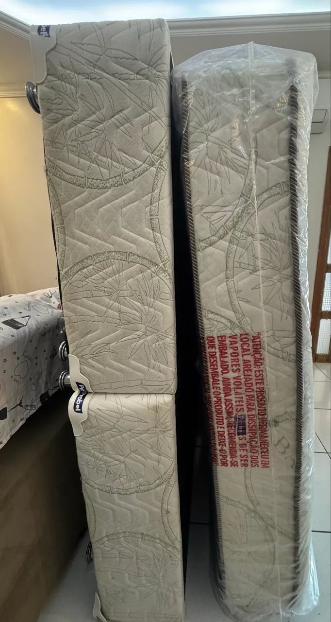 Vendo cama Queen com base  - Foto 2