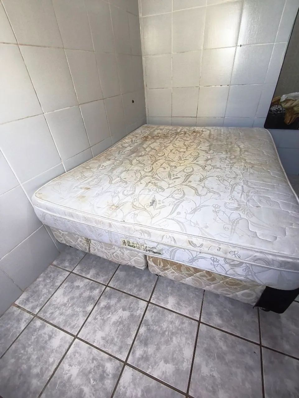 Cama Queen - doação.  - Foto 3
