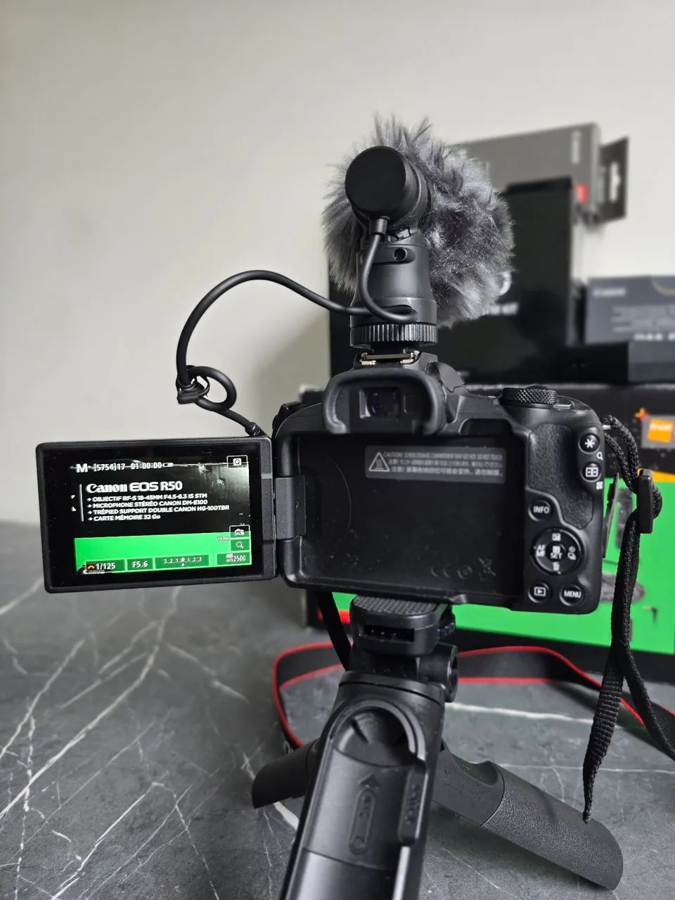 Kit Canon EOS R50 Vlog Completo + Lente 10-18mm + Adaptador // com caixa - Foto 3