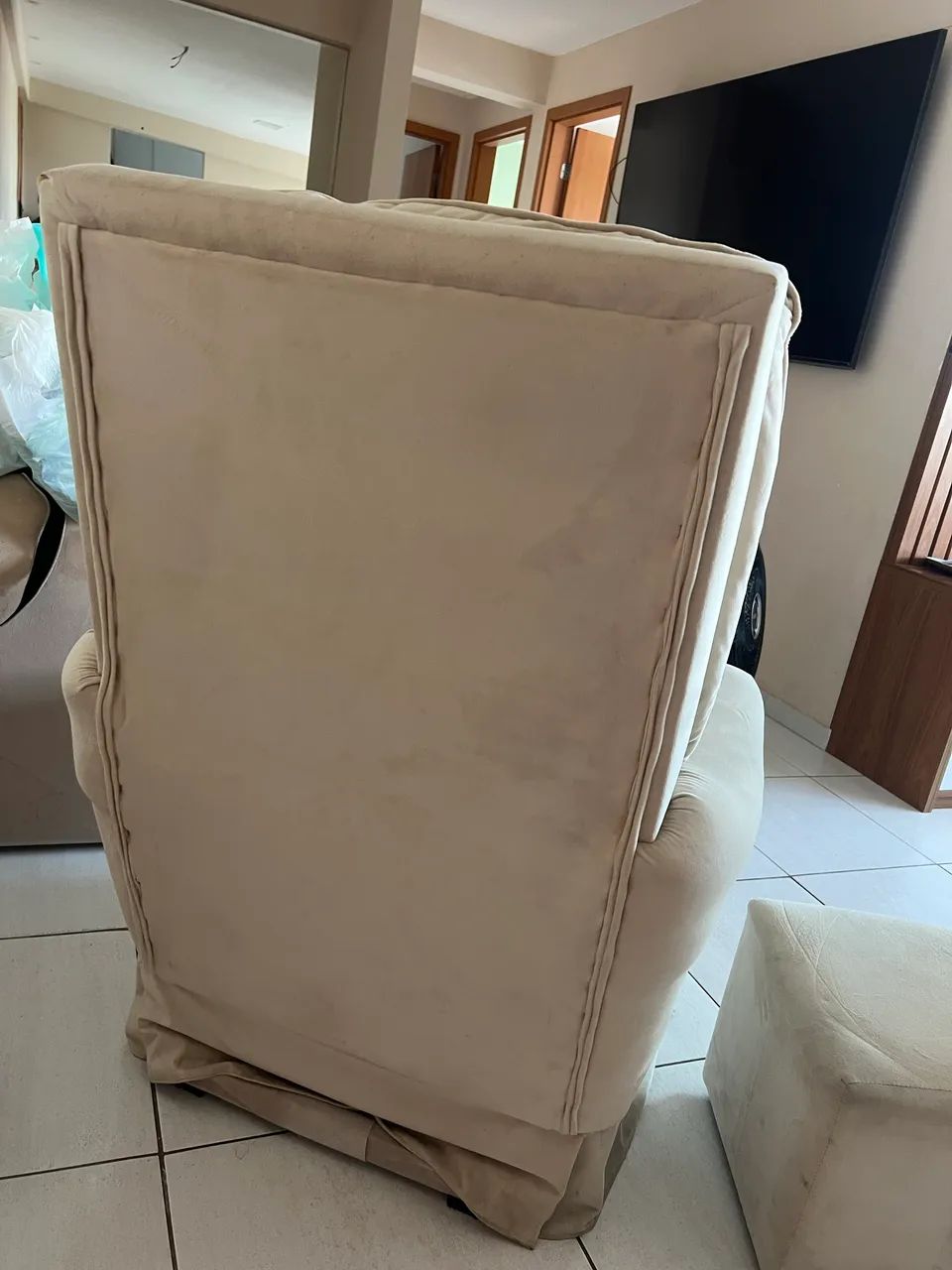 POLTRONA AMAMENTACAO - ÓTIMO ESTADO  - Foto 4