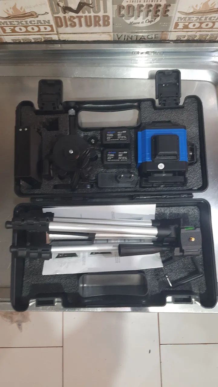 Nível a Laser Profissional 12 Linhas + Tripé - Foto 2