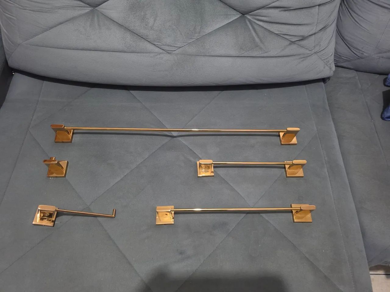 Acessórios para banheiro Polo na cor Red Gold 5 Peças - Foto 2