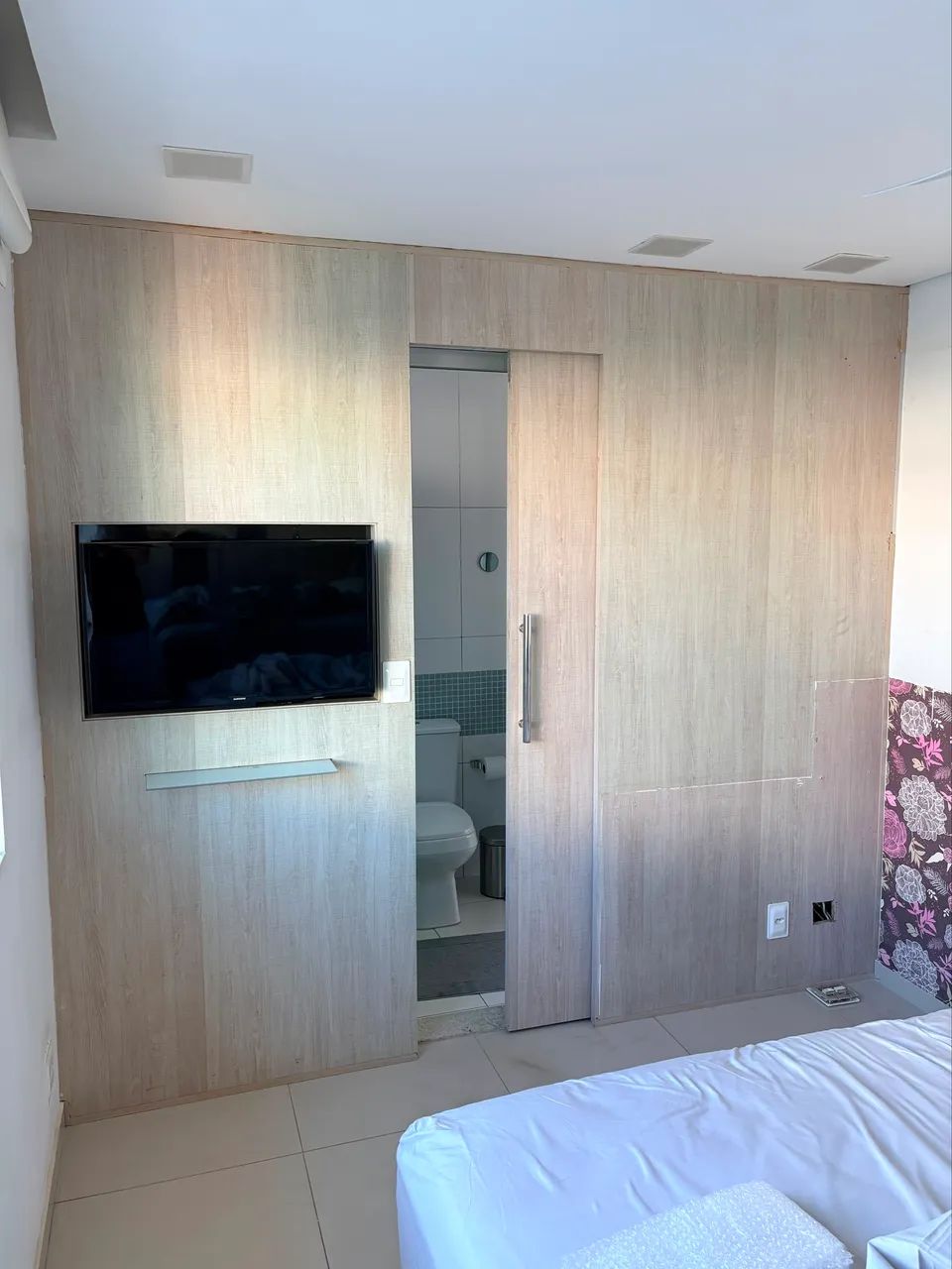 Painel com porta de correr  - Foto 2