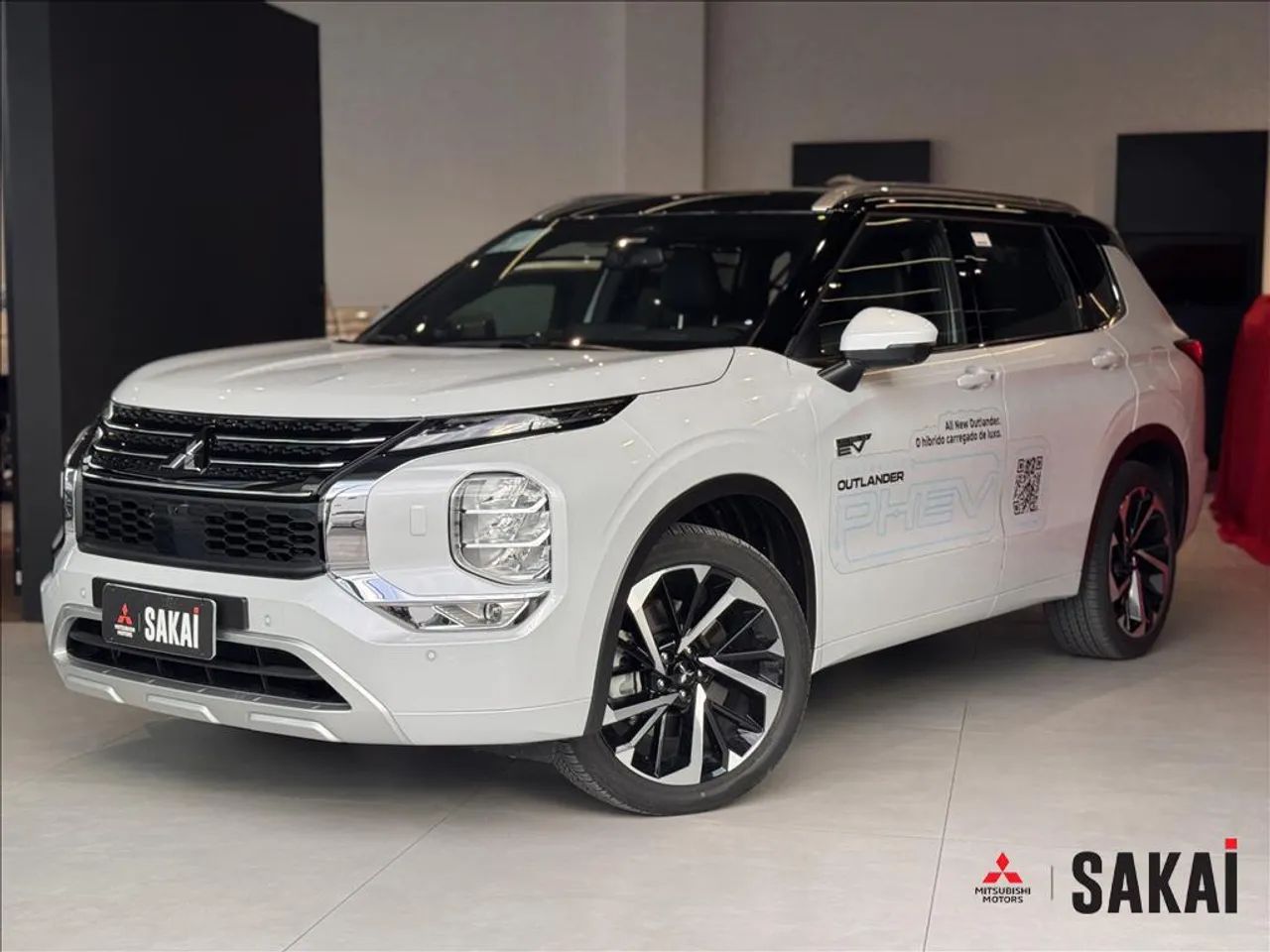 Mitsubishi Outlander OUTLANDER Signature 2.4 4x4 Aut (Híb) 2026