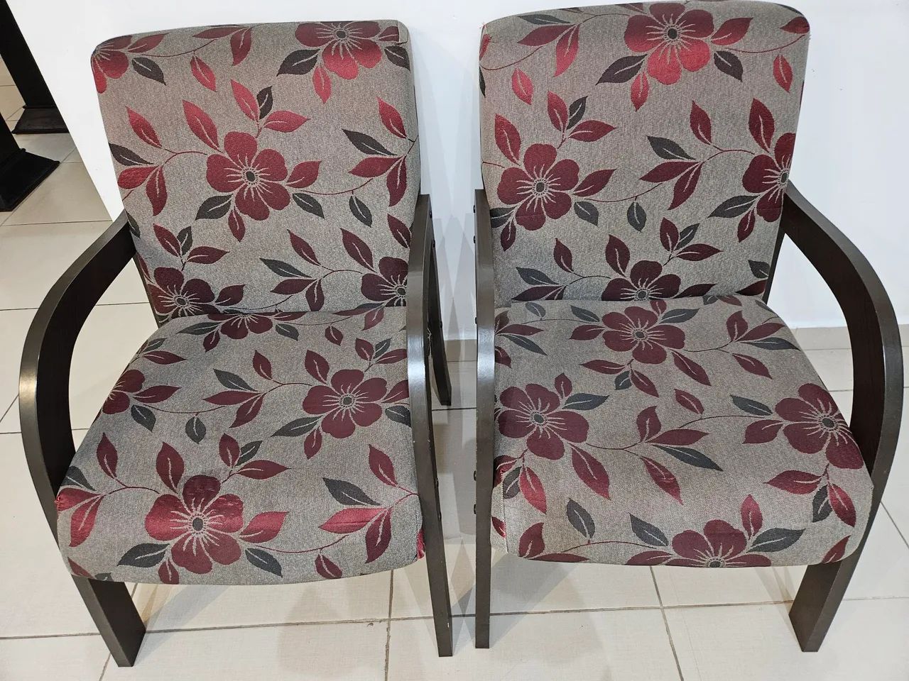 Poltronas Lindas-R$ 280,00 cada unidade. - Foto 5