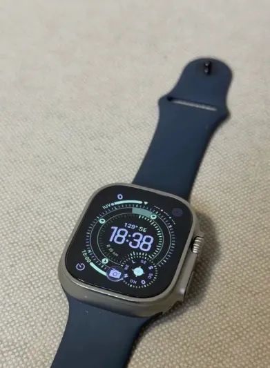 Apple Watch Ultra 2 - Foto 3