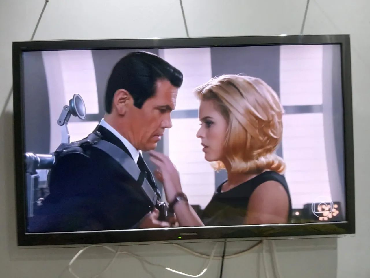 TV Panasonic 43 polegadas não é smart