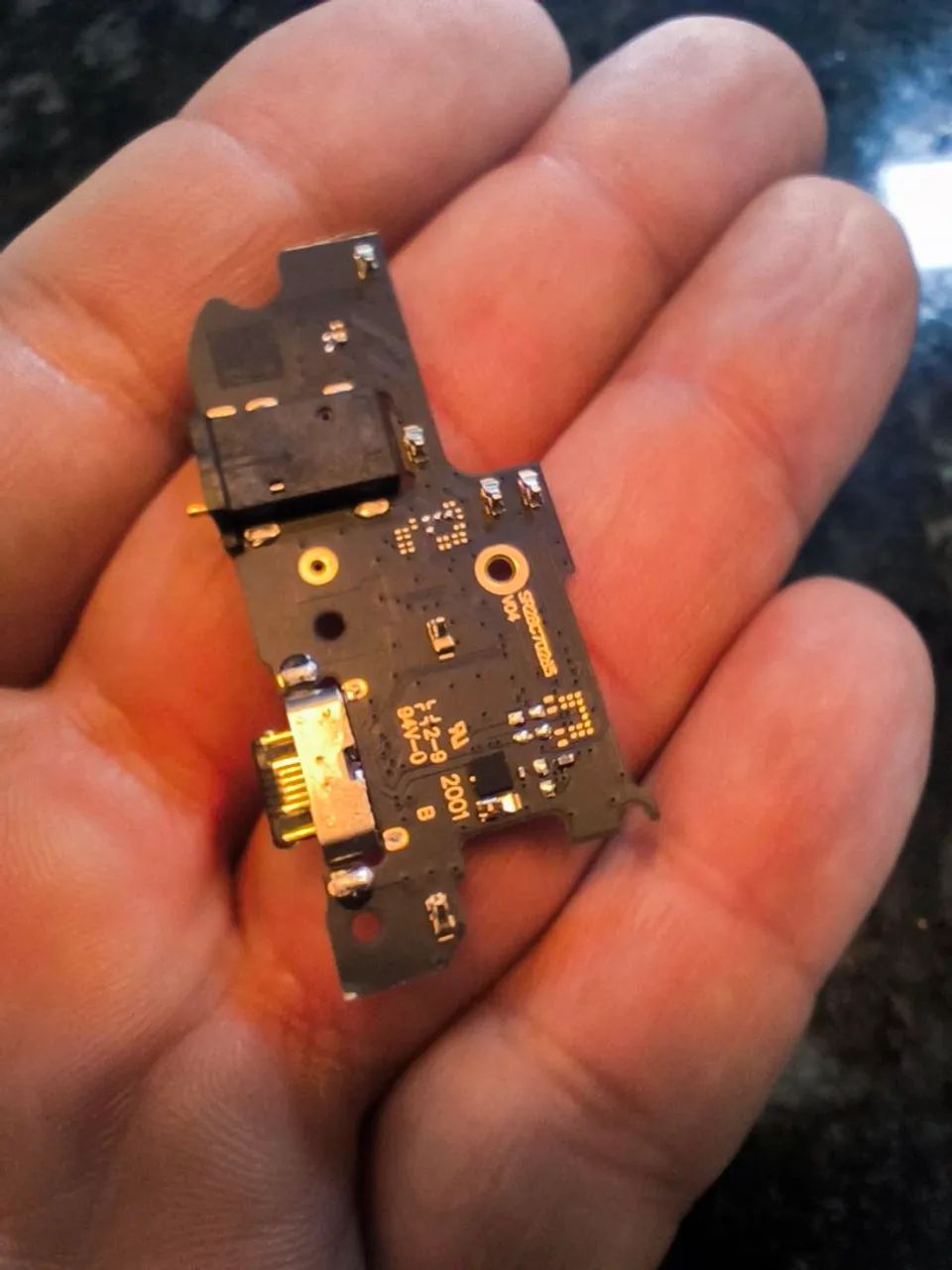 Placa Conector de Carga Original Motorola One Fusion Plus XT2067 USB-C - Foto 3