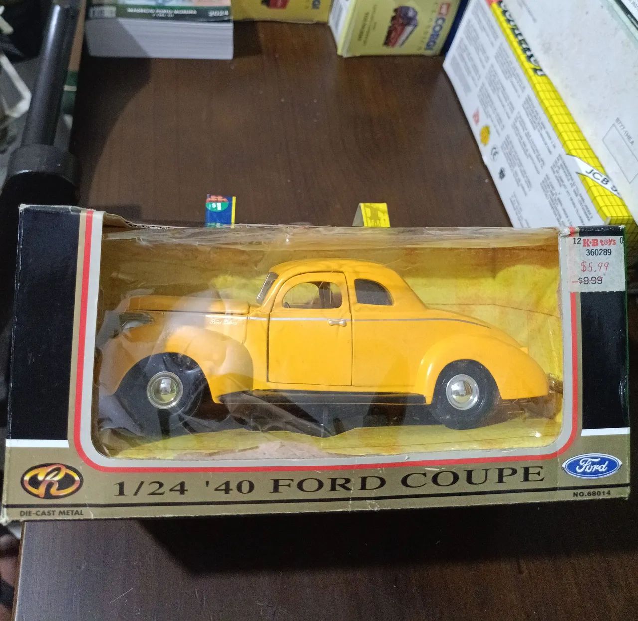 Miniatura 40 Ford coupe 1:24 Importado