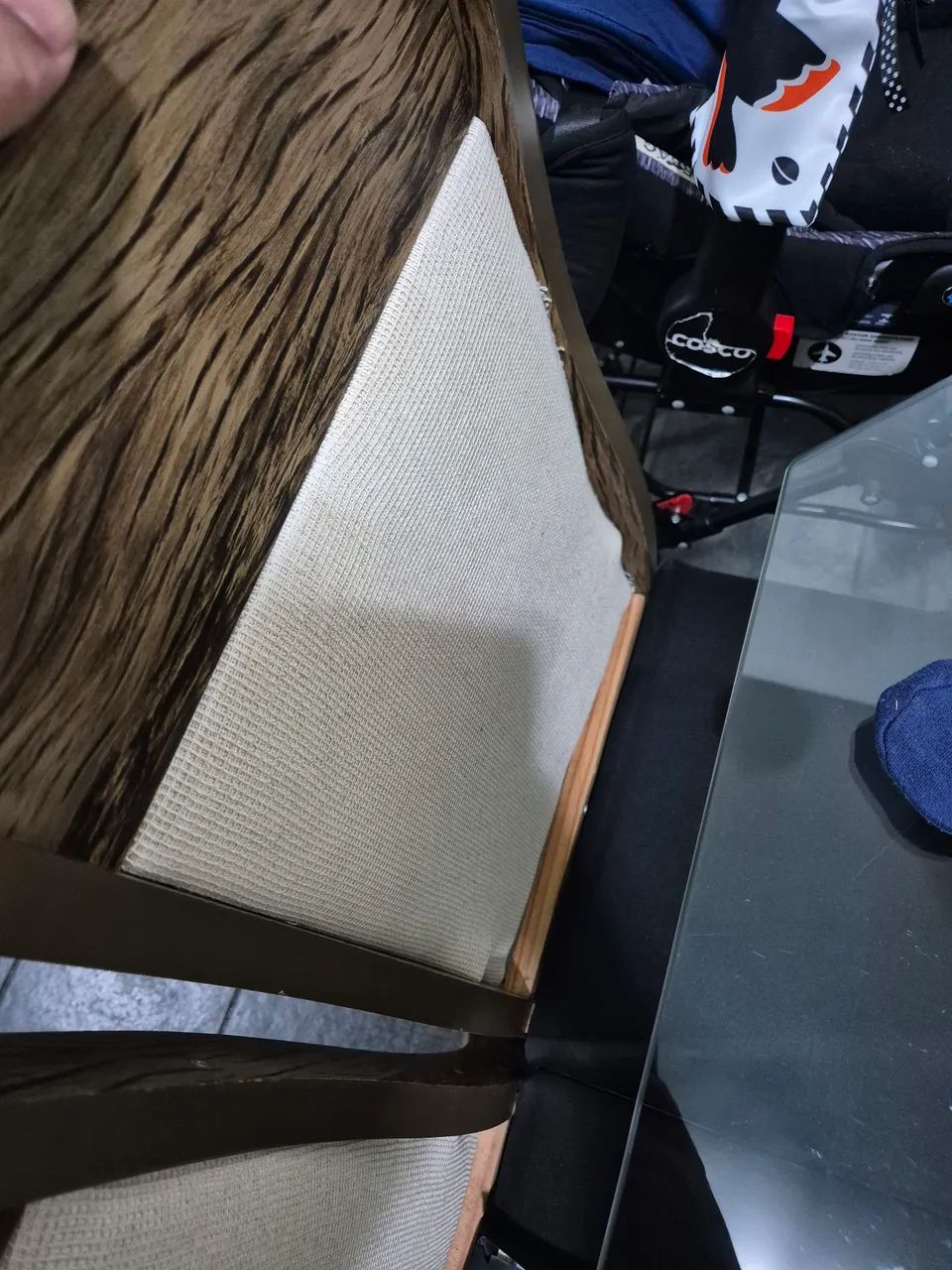 Jogo de Mesa Hexagonal em Vidro com 6 Cadeiras. - Foto 3