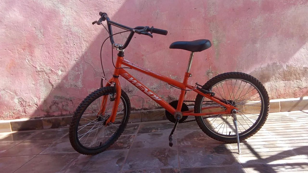 Bicicleta semi-nova aro 26