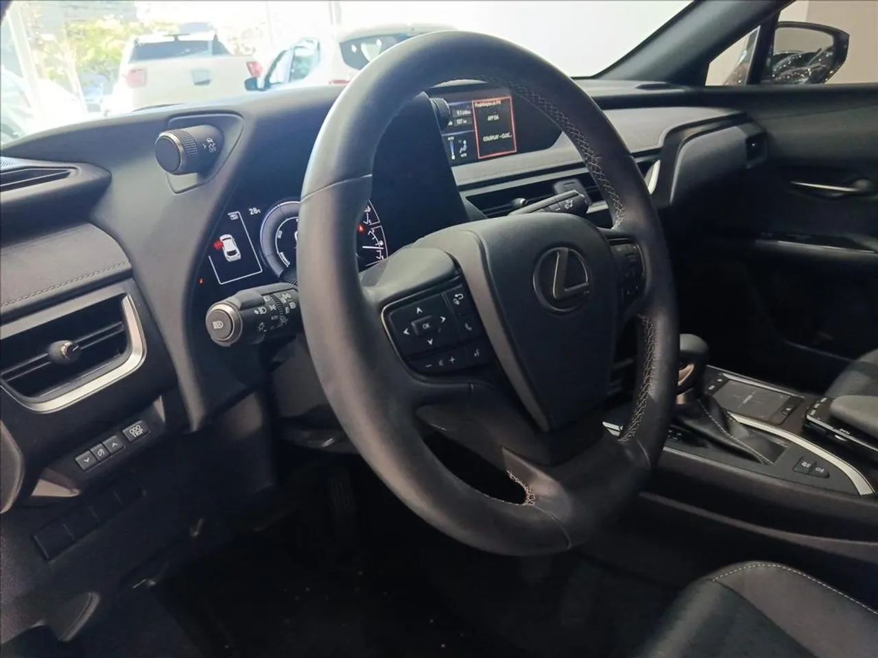 Lexus UX-250h Dynamic 2.0 16V Aut.(hybrid), foto 18 de 20