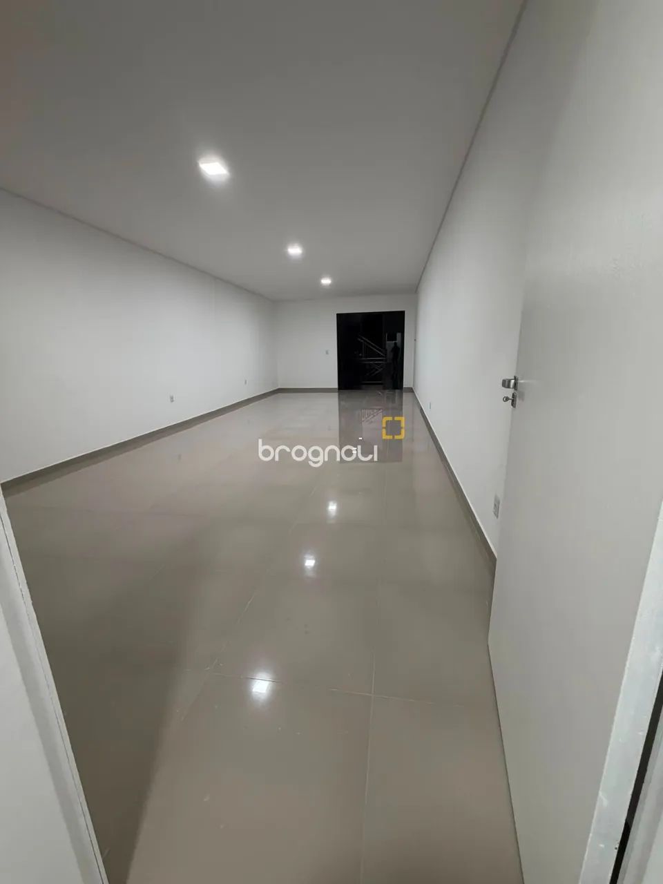 Sala Comercial nos Ingleses - Foto 2
