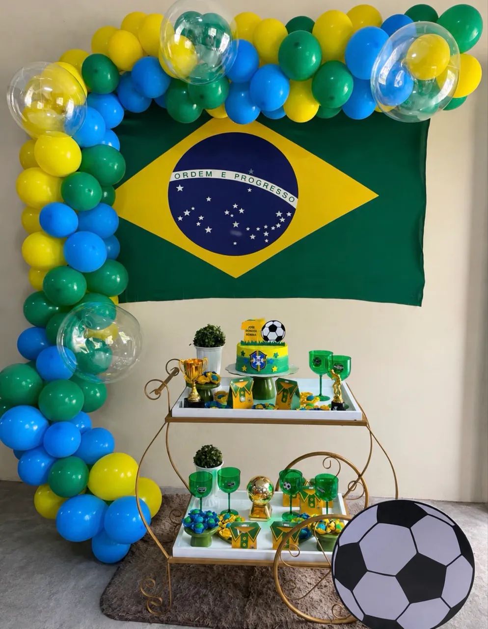 Alugo carrinho de festa