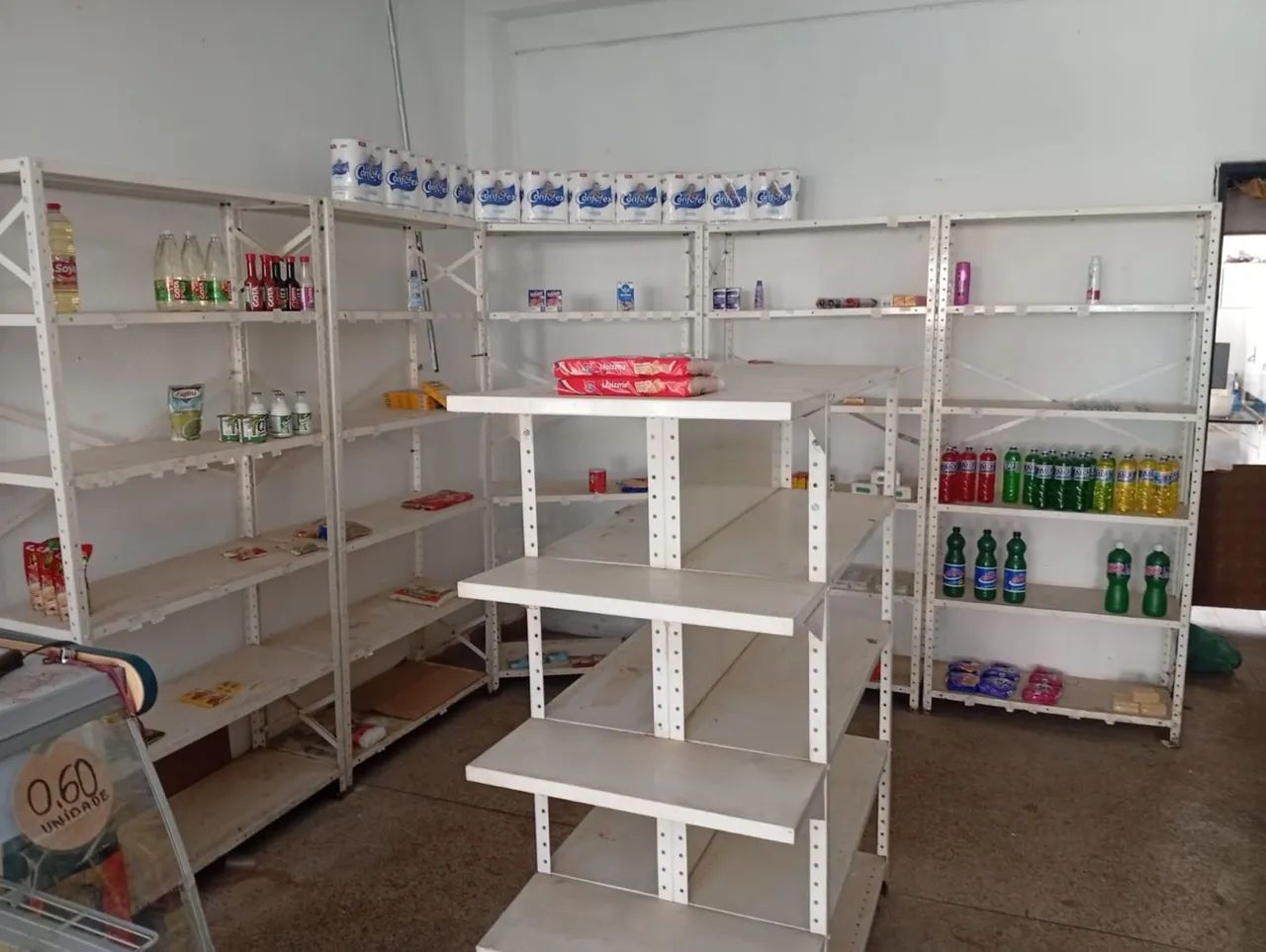 Prateleira para comércio 