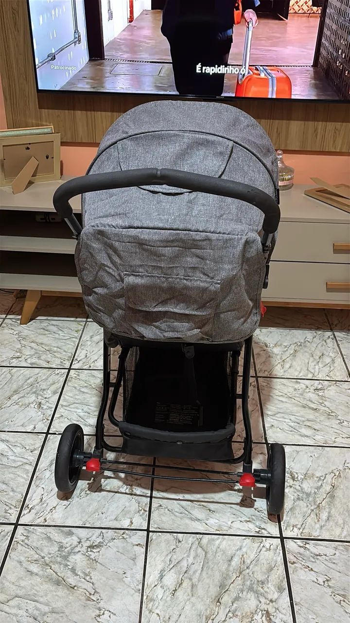 Vendo carrinho de bebê  - Foto 2