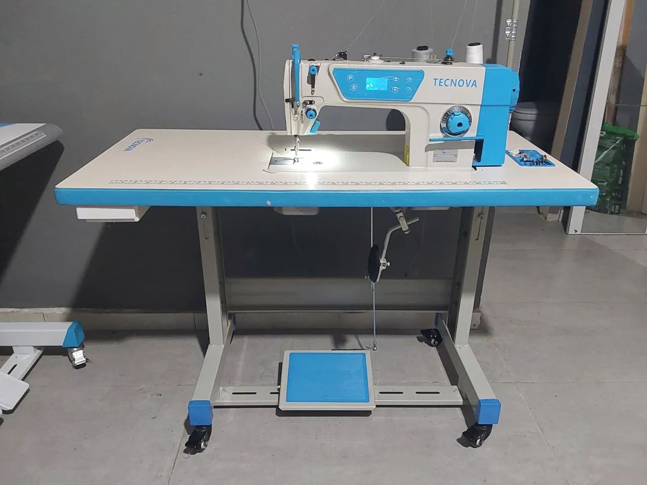 Maquina industrial reta