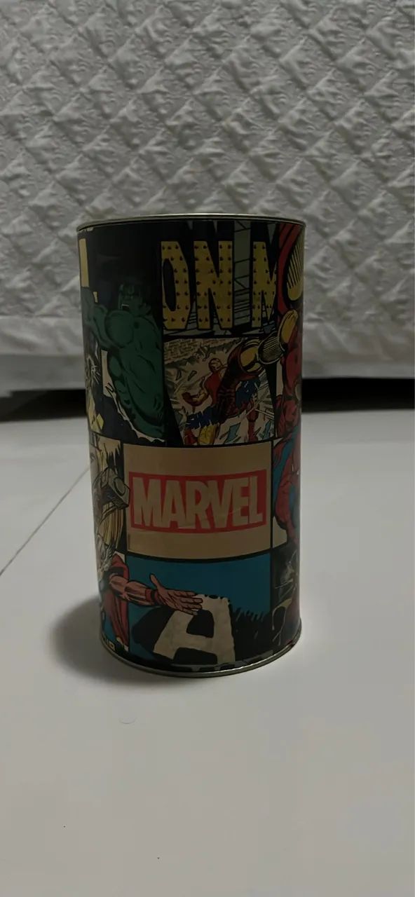 Cofre de Moedas em Lata Marvel Comics Piticas Original / Porta Objetos