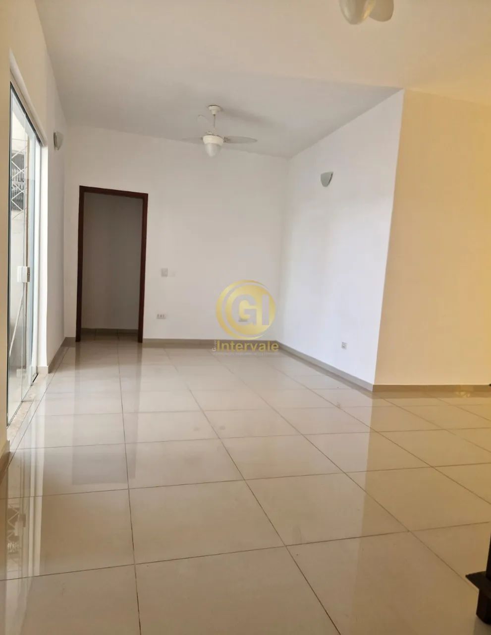 ALUGO CASA COMERCIAL NO CENTRO DE JACAREI EM SÃO PAULO COM 3 DORMITORIOS E 2 BANHEIROS(PcD - Foto 4