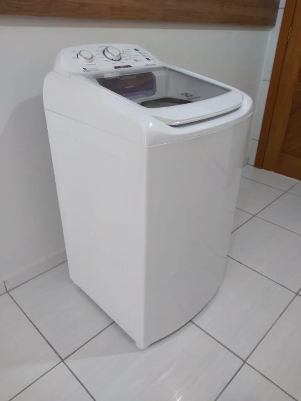 Lavadora de roupas Electrolux 8,5Kg EXCELENTE estado - Foto 3