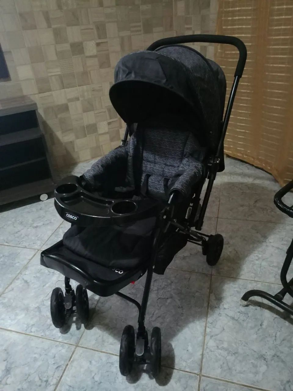 Carinho de bebê cosco
