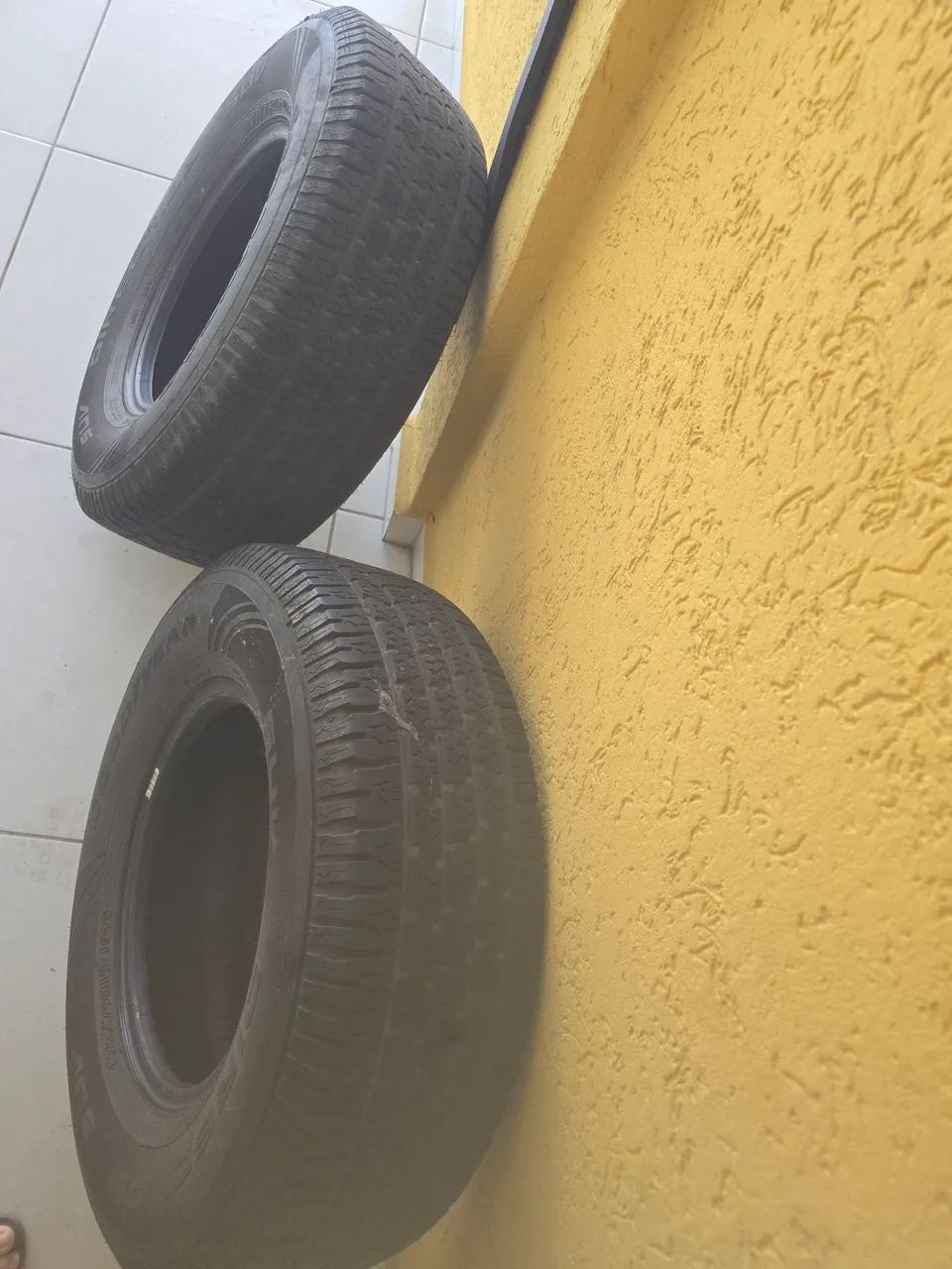 Pneu Goodyear 235/75R15 - Foto 3