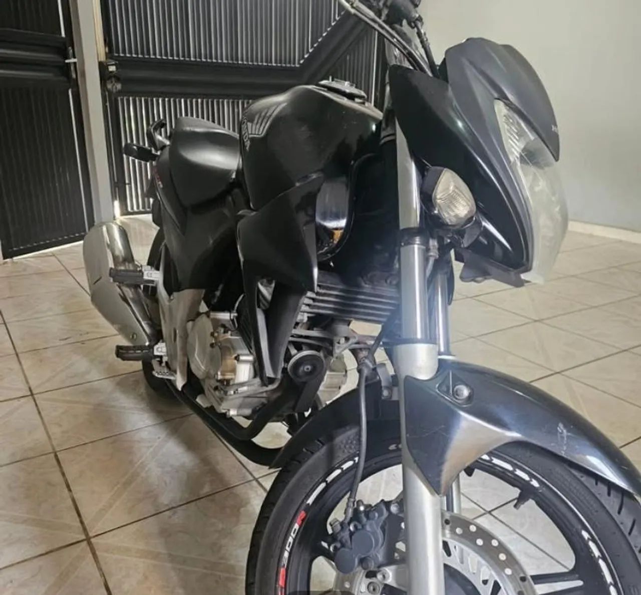 Cb 300r 