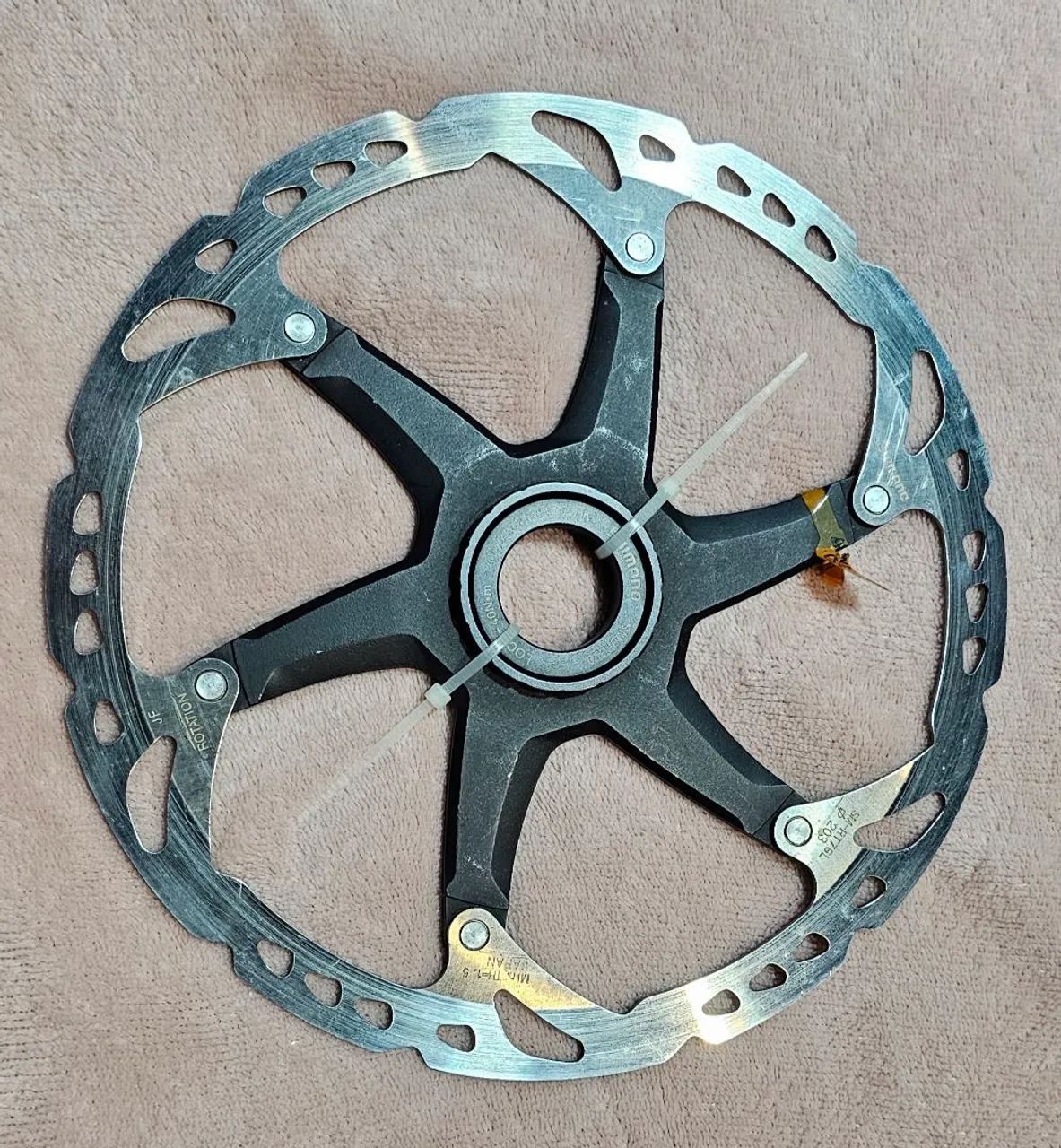 Disco Rotor traseiro Shimano Deore XT Ice-Tech 203 mm