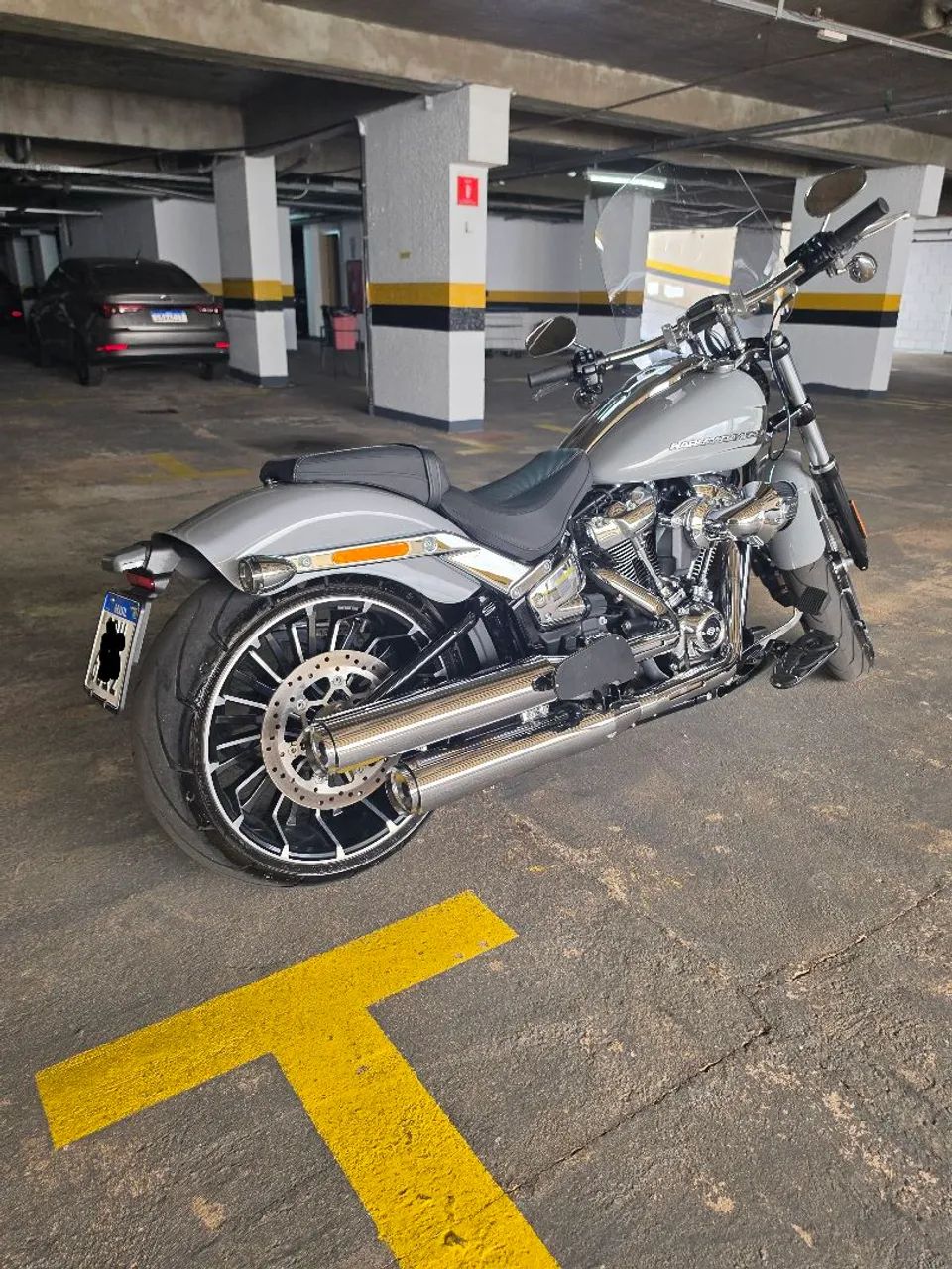 HARLEY-DAVIDSON SOFTAIL BREAKOUT - Foto 3