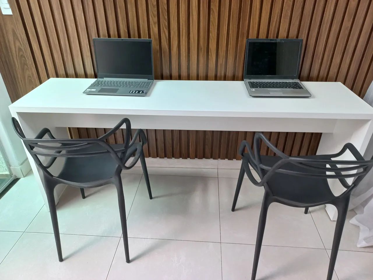 Escrivaninha nova em mdf 2 lugares  - Foto 5