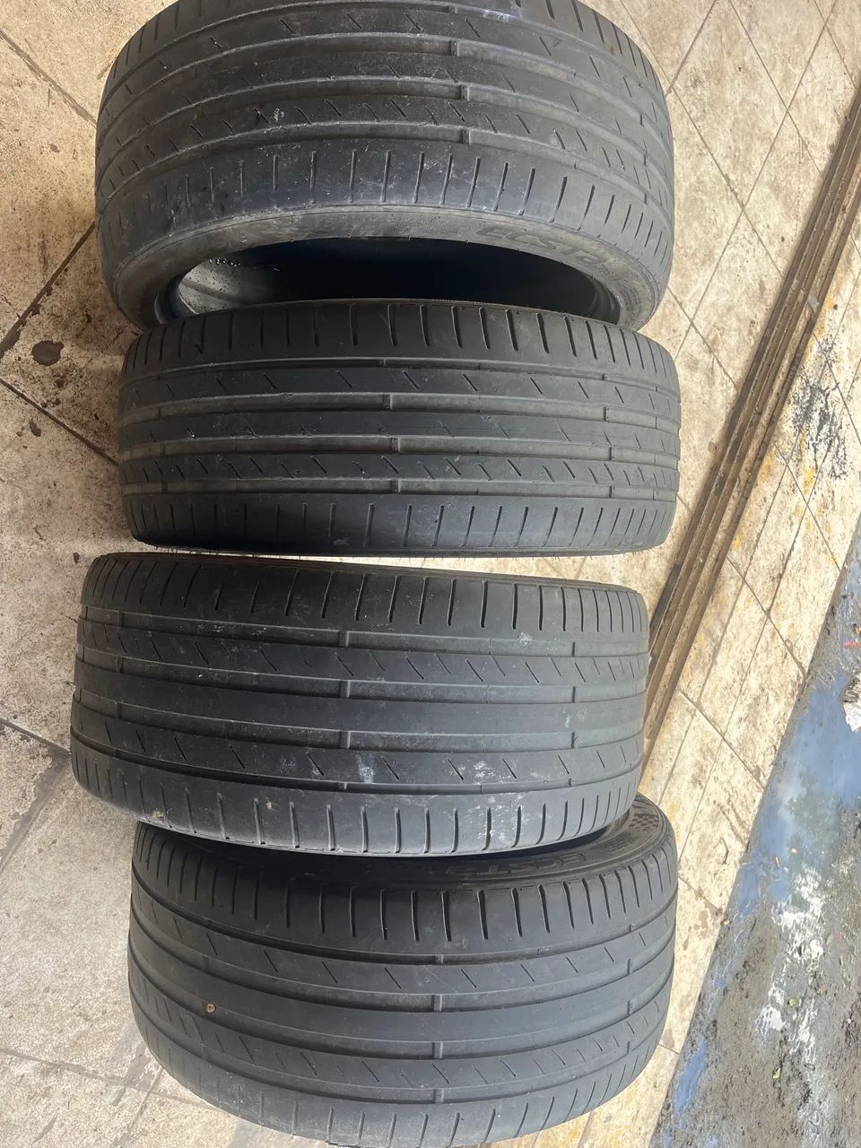 Pneus aro 19 $150,00